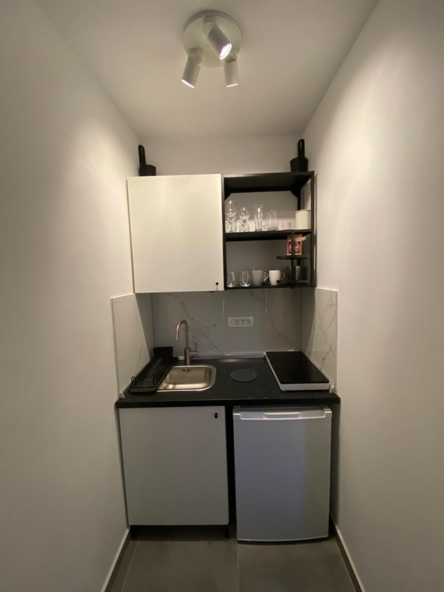 וודיצה Studio Apartment And Rooms Adria מראה חיצוני תמונה