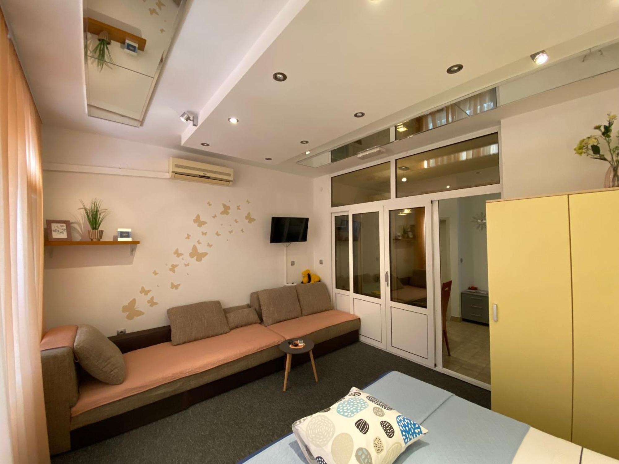 וודיצה Studio Apartment And Rooms Adria מראה חיצוני תמונה
