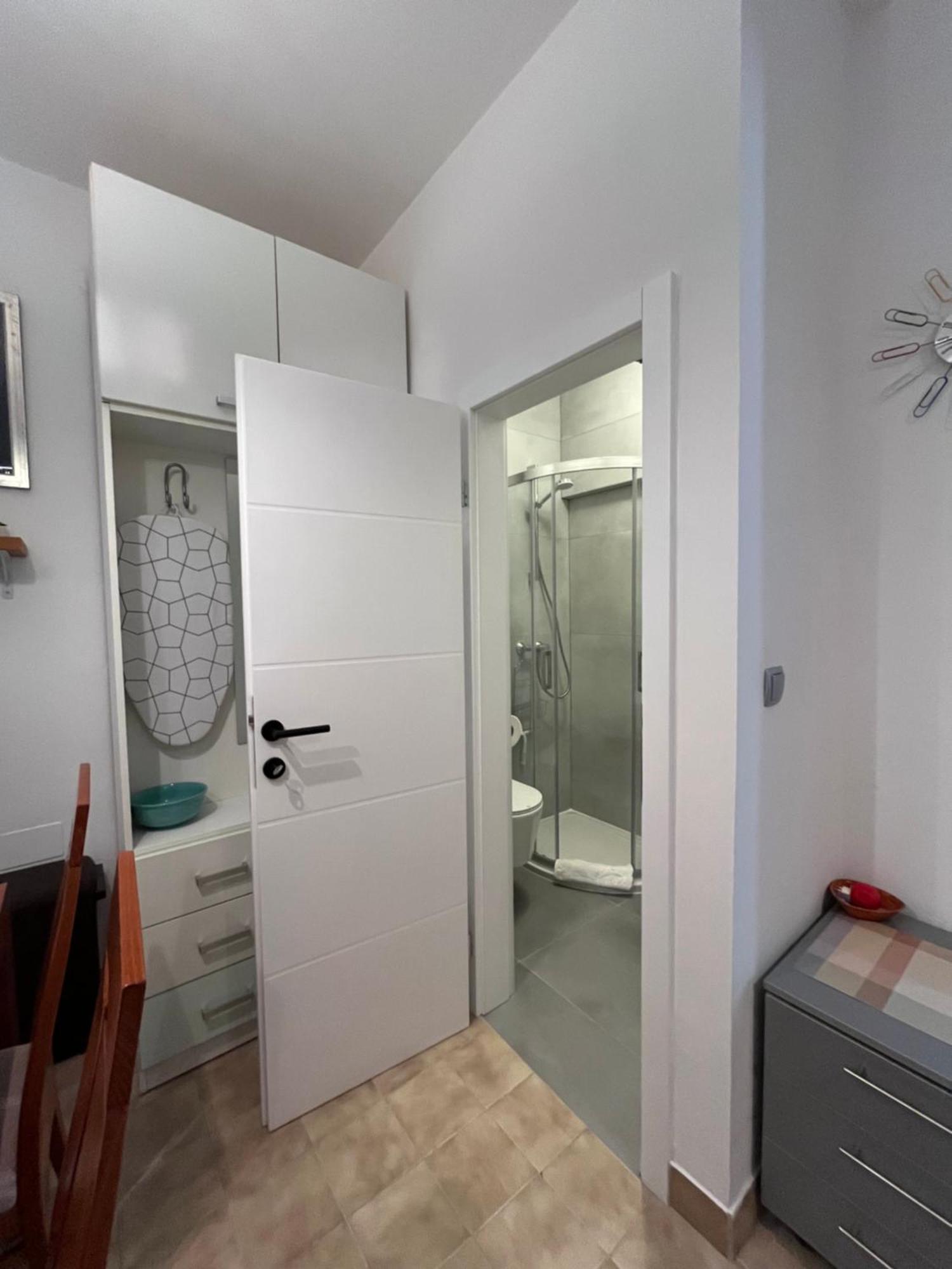 וודיצה Studio Apartment And Rooms Adria מראה חיצוני תמונה